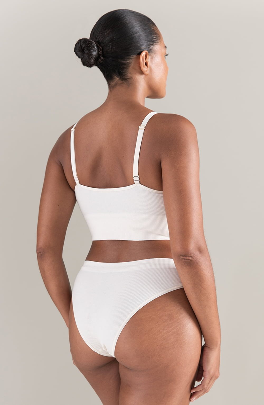 The TENCEL™ Seamless Bralette White Sand – Bras, view 4 of 6